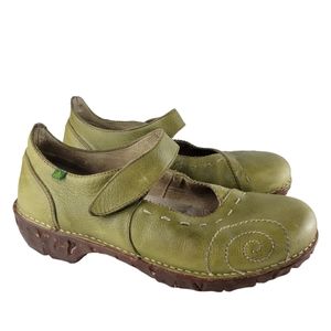 El Naturalista Green Leather Ankle Strap Maryjane Shoes